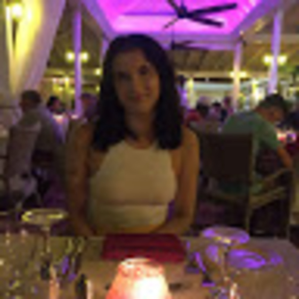 Meet your Posher, Julia